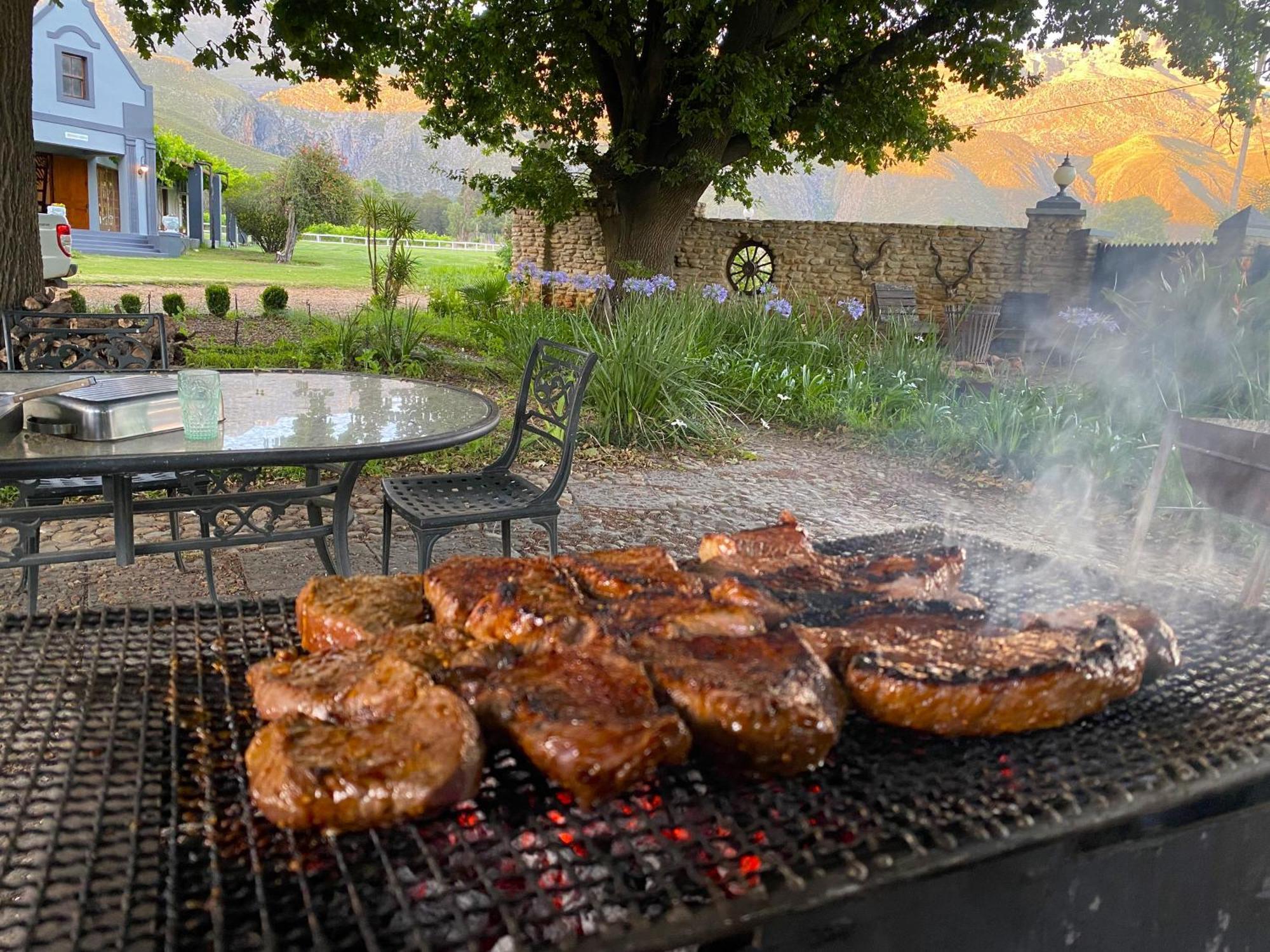 Oaksrest Vineyards Guest Farm Hotel Ladismith Exterior photo