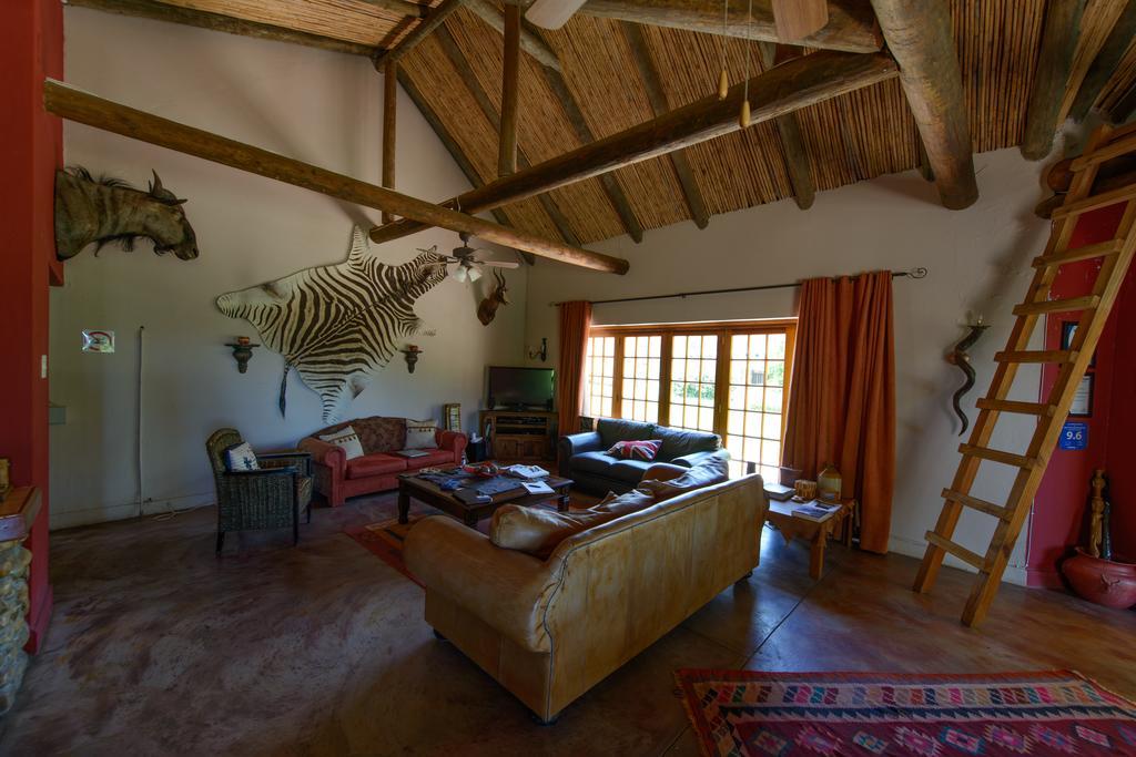 Oaksrest Vineyards Guest Farm Hotel Ladismith Room photo